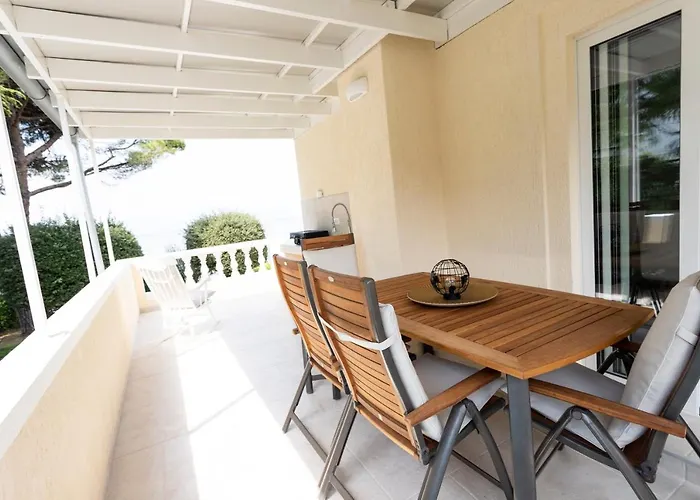 Luxury Mantinela Apartment