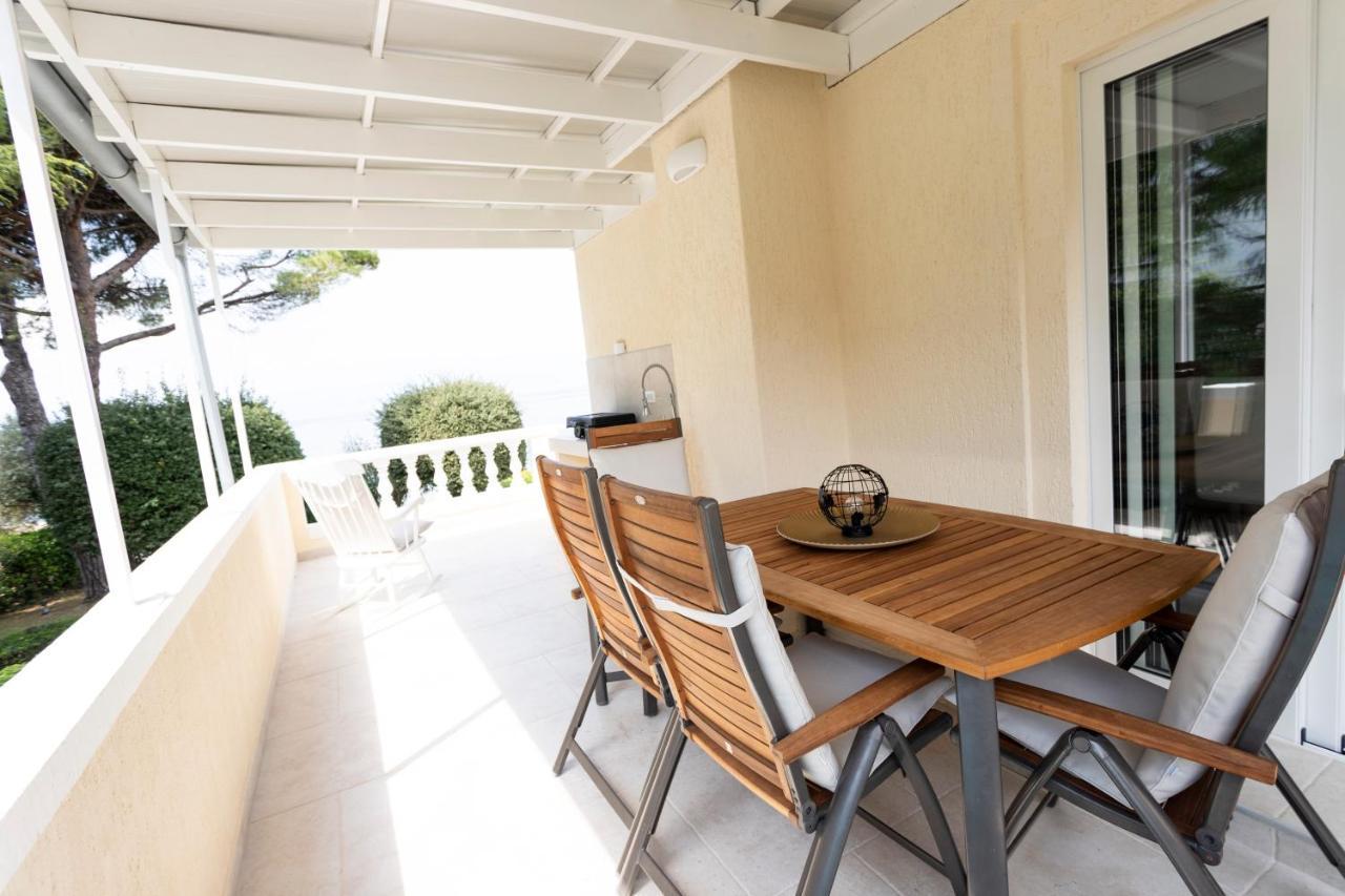 Luxury Mantinela