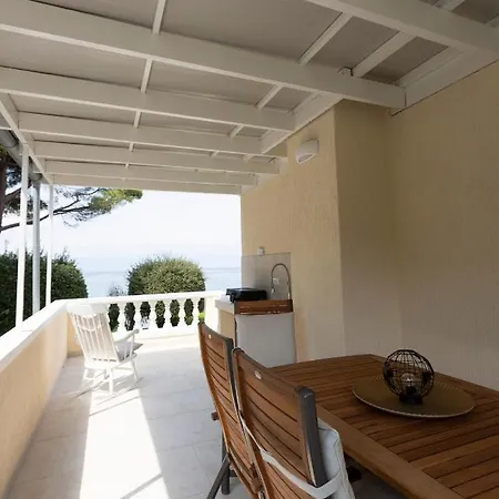 Luxury Mantinela Apartment Malinska Exterior photo